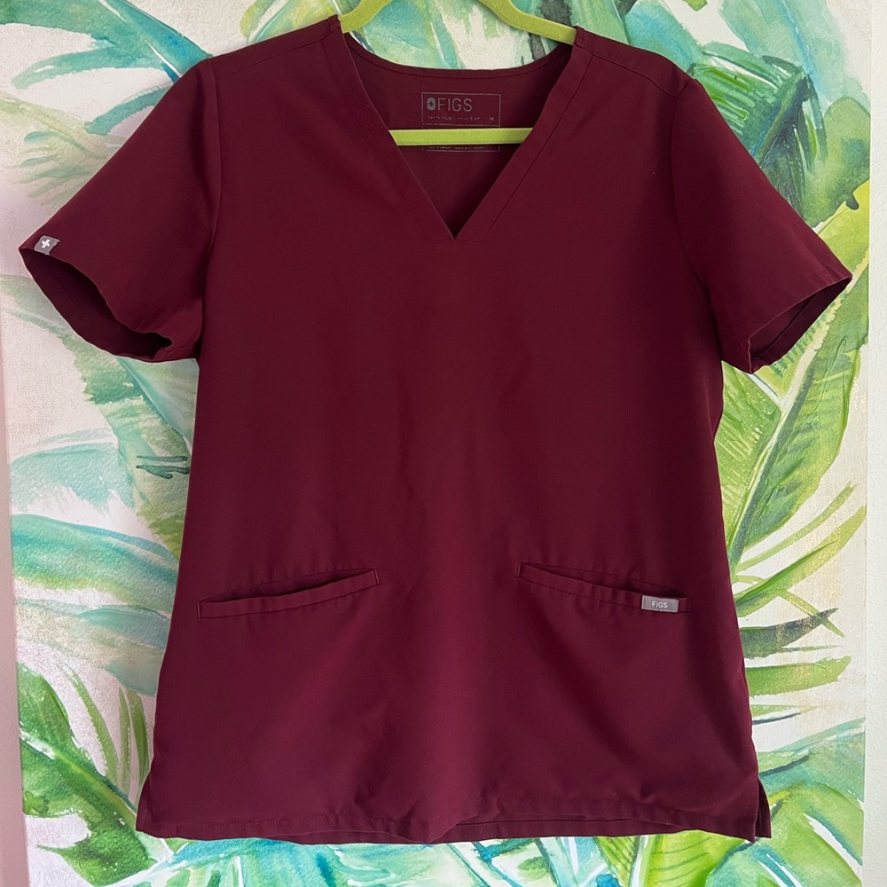FIGS Casma Maroon